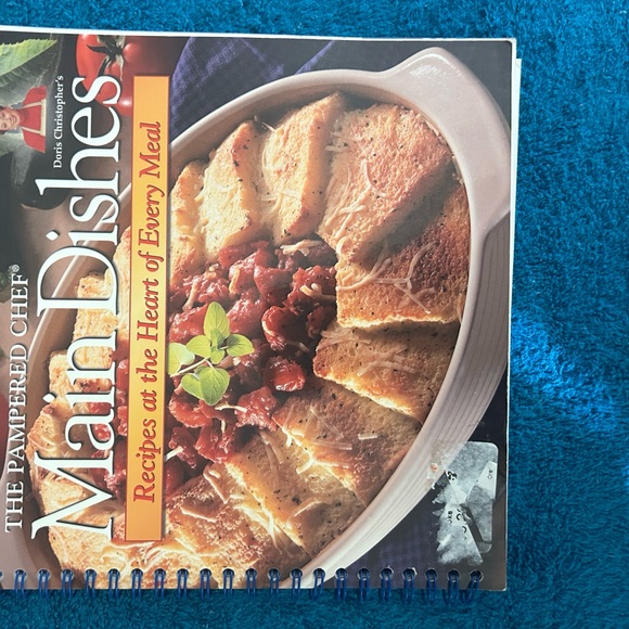 Attached are pictures of 2 cook books with amazing recipes. - Picture 4 of 5